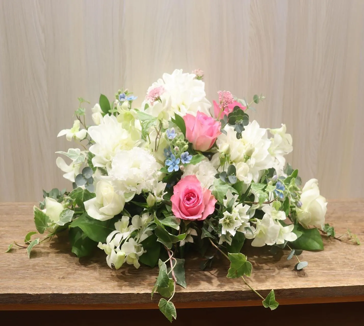 教会で行われた結婚式用のお花のご注文いただきました💒